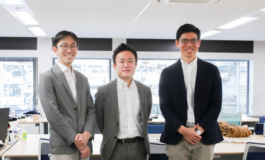 The company with online learning for qualifications joins RareJob with English-related business? Top talks by CEOs from three companies about challenges and decisions to achieve M&A between RareJob and shikaku square